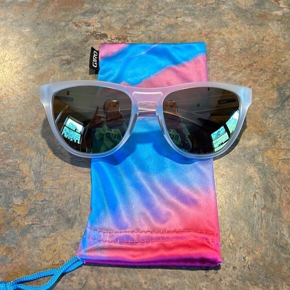 Giro Mills Sunglasses Matte Clear Onyx - Picture 9 of 11